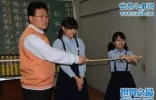韩国是怎样体罚女孩的，教育部同意可以进行体罚