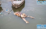 恐怖的印度水葬现场图片，超级重口味(还是别看了)