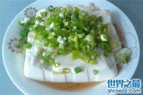 小葱拌豆腐的做法介绍，小葱拌豆腐食用禁忌 