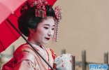 日本艺妓为何脸都要涂白？不是为了美观