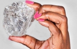 非洲博茨瓦纳发现一颗重达1111克拉的钻石 是世界上第二大钻石 ...