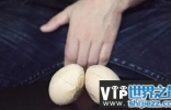 男生蛋蛋疼时第一时间捂的不是蛋蛋？
