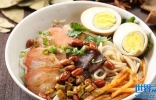 广西人最爱吃的九大美食，桂林米粉排在榜首