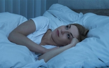 40年没有睡过觉的女人 原来是这么回事（奇女子）