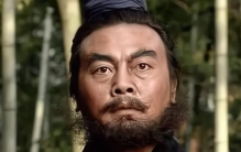 张飞与赵云谁更强，关羽只说了2句话，二者优劣很快就分出来了