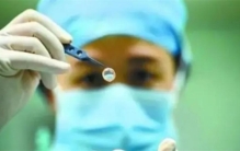 医学家研究出猪皮眼角膜 这个发明够安全吗？（医疗发明）