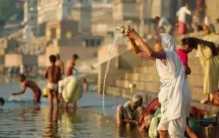 明明有自来水 为啥印度人还要喝空调水？（印度信仰）