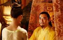 身为皇帝从不上朝  把权力掌握在自己手中（朱厚熜）