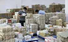 新华书店让人免费看书 为啥都没有倒闭？（新华书店）