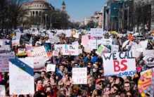 不禁枪的恶果 美国崇尚使用物理超度（枪支泛滥）