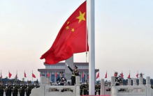天安门每天升起的国旗都是新的 旧的国旗去了哪里？（升旗仪式）