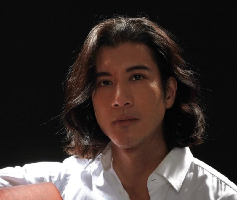 王力宏正式复出美国开演唱会,近照留长发模样大变,写新歌表露心声