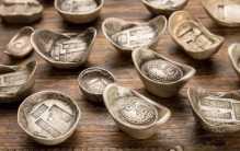 古代的银子值多少钱 一顿饭能花几两银子？（古代物价）