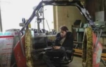 世界上最大的耳塞：仅耳罩就长80厘米（能坐下一个成人）