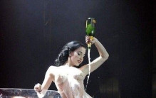 她的局部降水让我湿了大腿