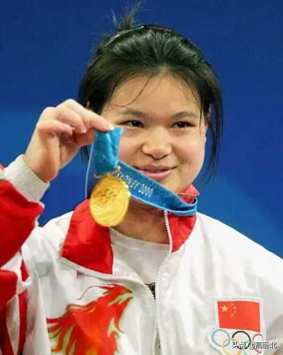 奥运冠军陈晓敏，11次打破世界纪录，却将金牌拍卖获399万