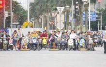 中国唯一的“电驴”之城 数量超乎你的想象（酷爱电动车）