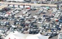 西安秦始皇陵人满为患 看的是景色还是人？（旅游节日）