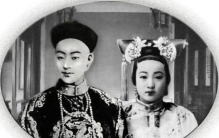 井口仅不到10公分 珍妃是怎么掉下去的（重修井口）