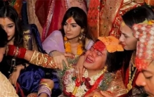 尼泊尔的大龄剩女 连媒婆看了都得绕着走（女子结婚）