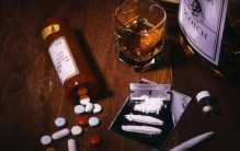 总是去酒吧纸醉金迷 潜规则你是否知道？（酒吧潜规则）