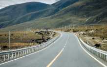 川藏线上的穷游女 为啥不受人待见？（自找麻烦）