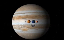 宇航员登陆木星 会踩空掉到木星内部吗？（气态行星）