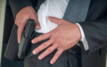 今日奇闻：巴西一律师做核磁共振奇葩死亡！