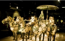 日本人故意打碎兵马俑 居然还异想天开（狡猾日本）