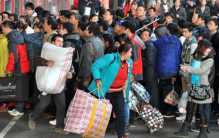 春运最难的几个城市 一眼看过去全都是人（春运难关）