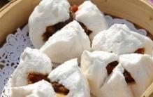 广东省著名的十大小吃：云吞面、叉烧包居前两名