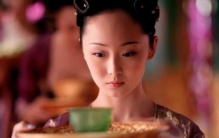 古代皇帝起床都要洗龙沟 宫女为啥争着要去（侍奉皇帝）
