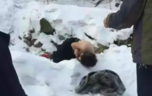 黑龙江男子醉酒后雪地转圈 居然冻掉十个脚趾（醉酒安全）