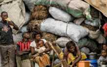 最不发达的虚荣国家 白天那么高贵晚上却无法吃饱（虚荣国度）