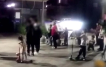 南京小伙儿扶起倒地大妈 没想到又被讹诈（社会风气）