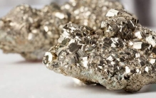 世界上最贵的石头 锎 (一克拉2亿)