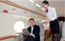 空姐一个月的收入 可能让你不敢相信（空姐收入）