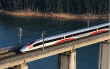 为啥火车司机可以通宵开车 高铁司机就不行（高铁线路）