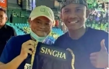 马云出现在曼谷街头 首富也吃路边摊（马云旅游）