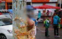 大婚之日新郎被砸鸡蛋 居然说是当地风俗（乡村陋习）