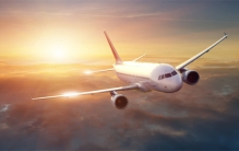 飞机长途飞行几十小时 怎么才能保证安全（飞机安全）