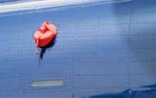 飞机上有那么多的铆钉 为啥不选焊接（飞机建造）