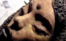 月球三眼女尸是真的吗，月球背面发现飞船残骸真相