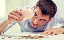 为啥外国人不存钱 还有钱到处去玩（消费观念）