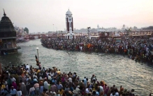 印度人心中的神河 恒河水还真能治病（恒河水）