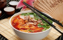 甘肃兰州最有名的九大特色美食，兰州拉面稳坐头把交椅