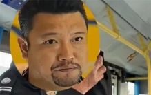 男子在青岛坐公交叫嚣 可以整个东北抹黑（抹黑家乡）