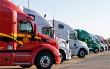 我国的卡车是平头 为啥美国卡车是凸头（卡车安全）