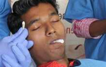 世界上最长的牙齿 长达3.67厘米(印度年轻男子)