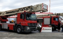 一辆就要2400万 为啥我国造不出消防车（云梯消防车）